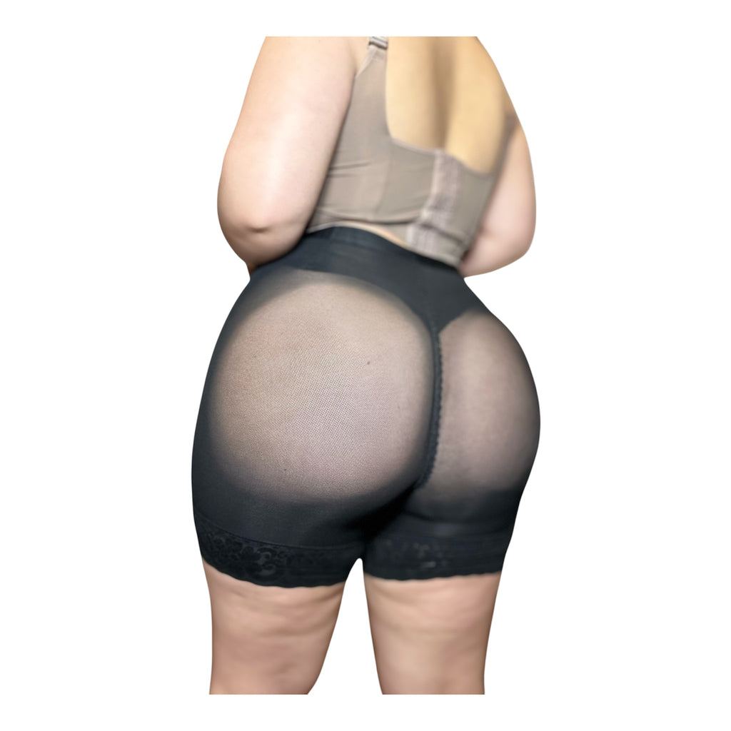 Gema Curve-Lift Sheer-Back Short